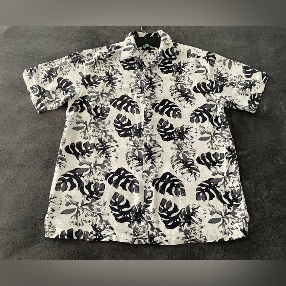 Cubavera Men's Tropical Leaves Print Shirt Size:M Color:White/Black/Gray